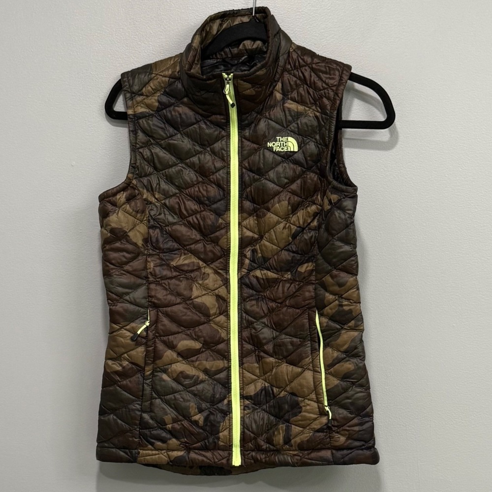 The North Face Womens ThermoBall Camo Quilted Vest Brown Green Neon S